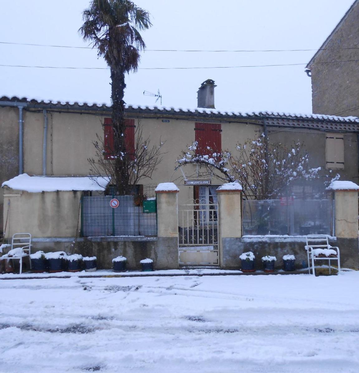 Maison Palmeral Coustaussa Luaran gambar